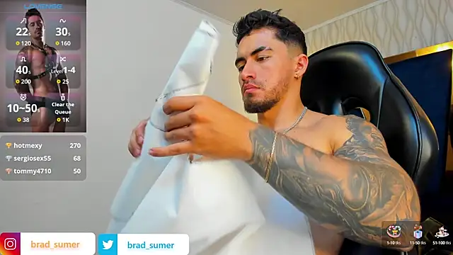 Brad_Summer live sex cam