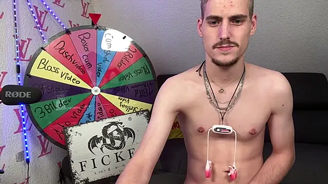 Cookieboy88 live sex cam