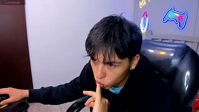 StiwenTwink live sex cam