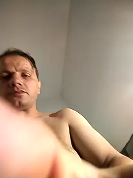 Iuliancatalin38 live sex cam