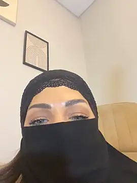 Amberonee31 live sex cam