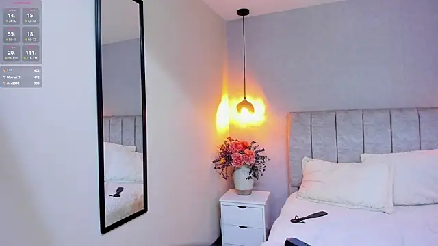 tutu_milf live sex cam