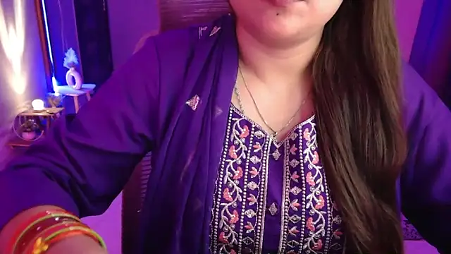 Mitikaa live sex cam