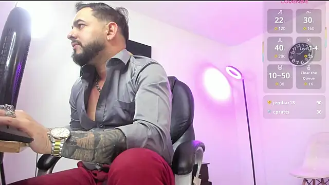 Ethan_Castellano live sex cam