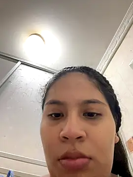 moncerrat_luna live sex cam