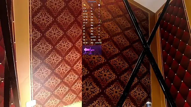 TylerBloom live sex cam