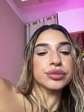 ItalianGirl live sex cam