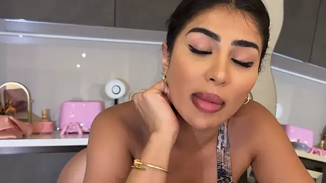 ArabicBarbie live sex cam