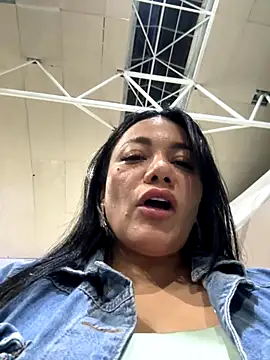 Abril10_ live sex cam