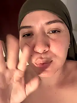MatchedEyebrow live sex cam