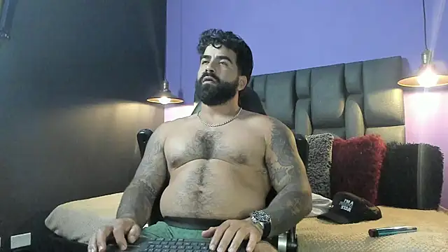 Lyon_vach live sex cam