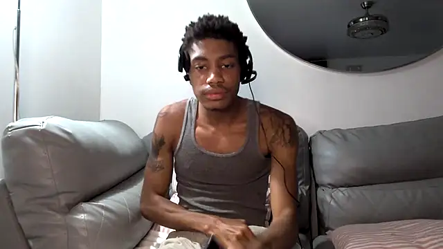 BlackBullTitus live sex cam