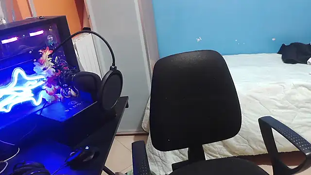 Badboyi1997 live sex cam