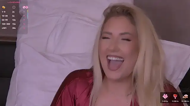 OndinaNoir live sex cam