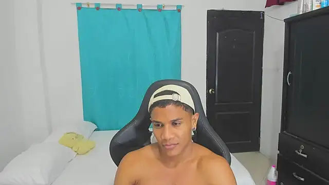 corzoethan live sex cam