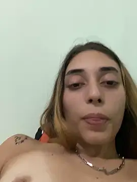 loirinhaaa live sex cam