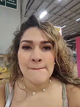 Sara_smiiith211 live sex cam