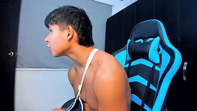 Bray_Kevin live sex cam