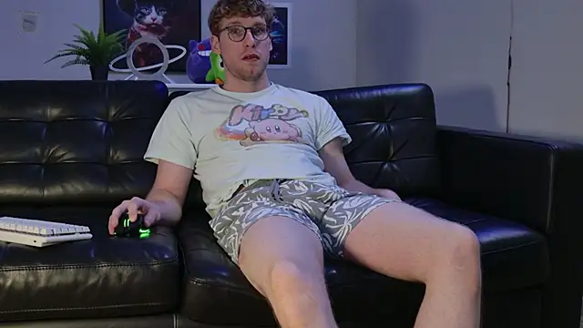 BlueEyedTallGuy94 live sex cam