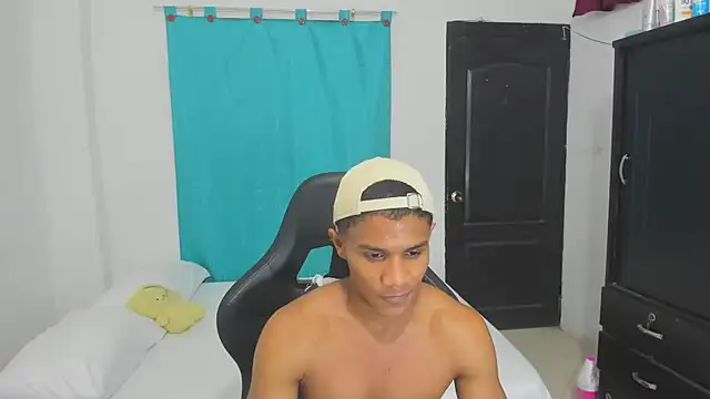 corzoethan live sex cam