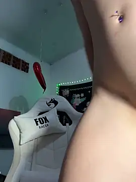 ---Red-haired-Fox--- live sex cam