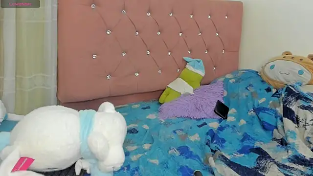 blue_baby20 live sex cam
