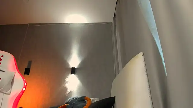 Kleo_Godde live sex cam