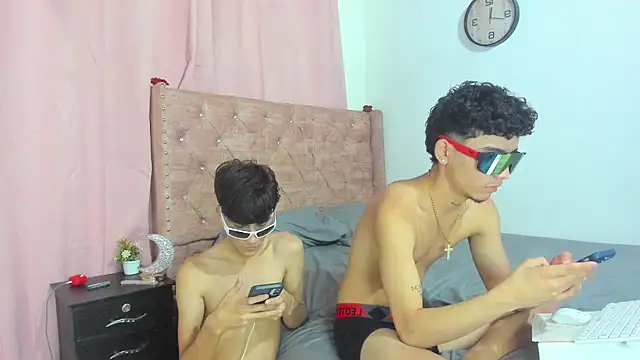The_slim_boyss3 live sex cam