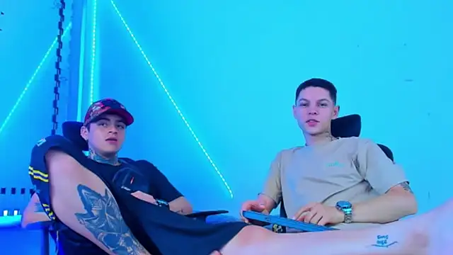 HOT_boy2025 live sex cam