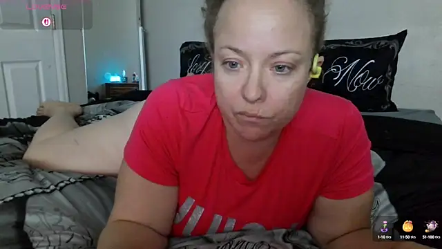 julimonroe live sex cam