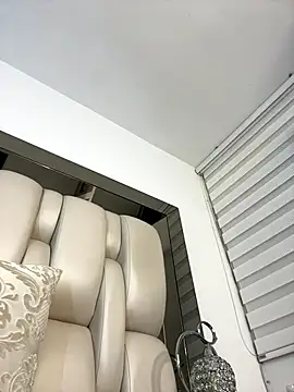 ALISSON_FOXXX1 live sex cam