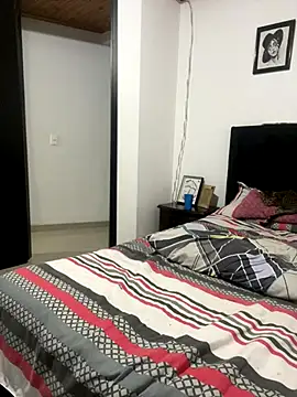 coupledesire18 live sex cam