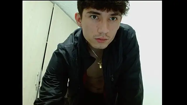 ChicoMaloFfF live sex cam