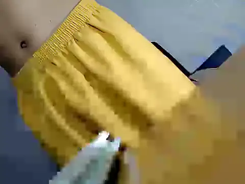 spicyhugecock live sex cam