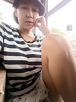 2HotAsain4u live sex cam