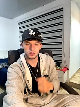 noah_red live sex cam