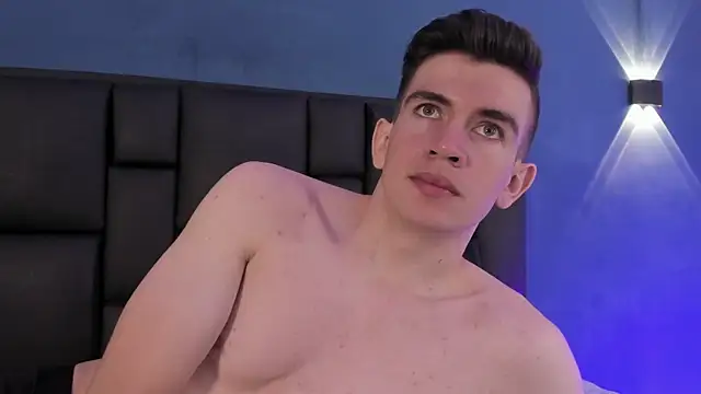 MikaelSlow live sex cam