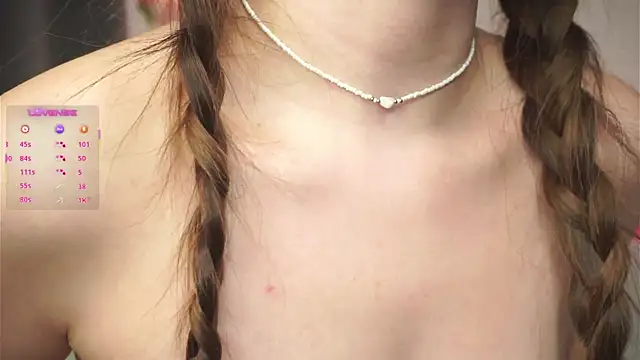 AmiLewis live sex cam