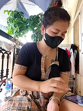 lyna_bl live sex cam