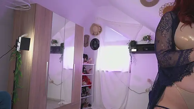 Amaliamour live sex cam
