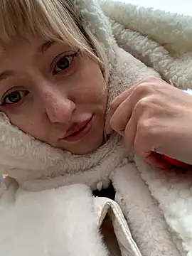 RonnieKiss live sex cam