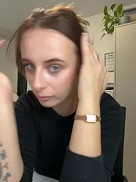 Hii_Lolla live sex cam