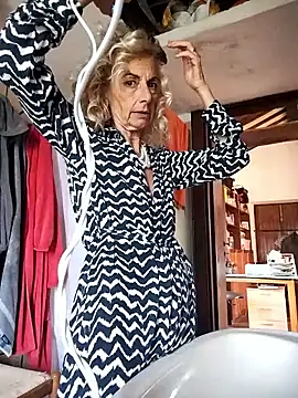 clarabell4 live sex cam
