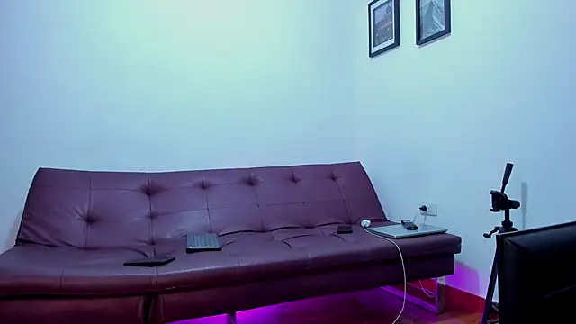 pleasurecompany live sex cam