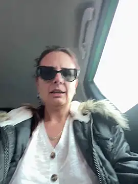 NataKitten live sex cam