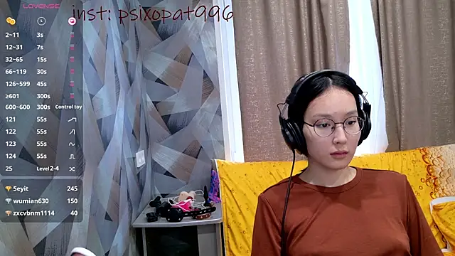 Ainekoo live sex cam