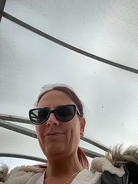 NataKitten live sex cam