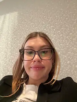 RinaCat live sex cam