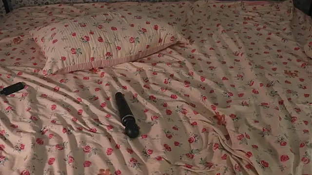 IdaJonesy live sex cam
