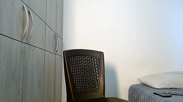 lonelydick2002 live sex cam